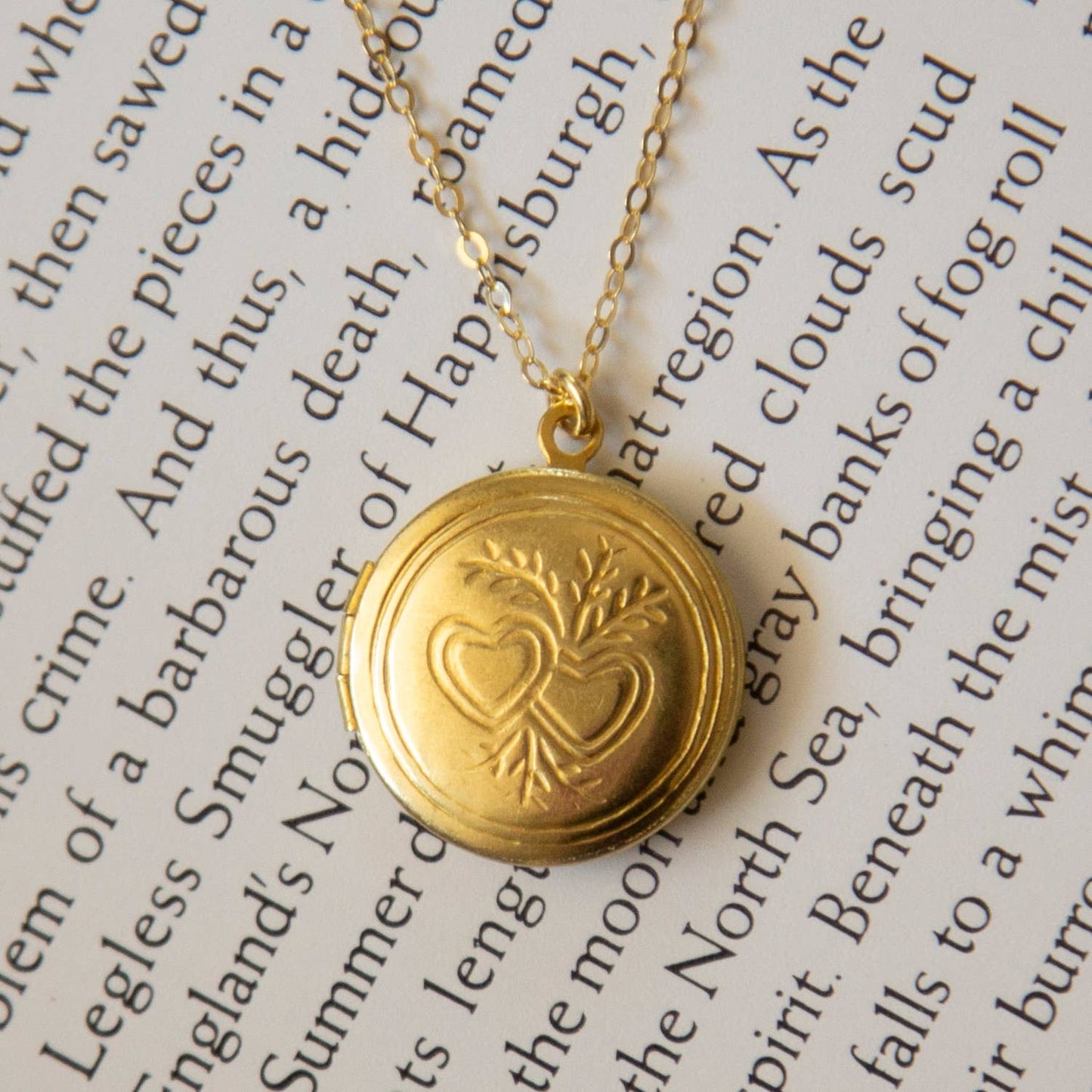Vintage Large Round Locket Necklace (Hearts)