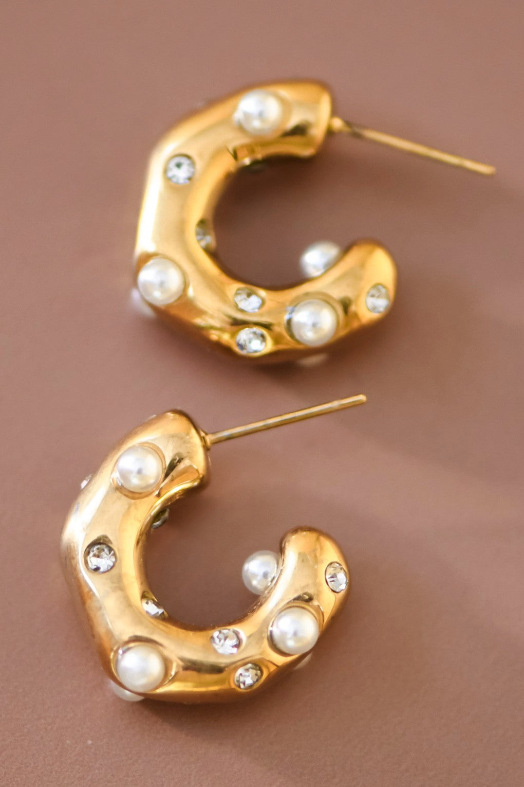Pearly Earring 18k Gold Earring