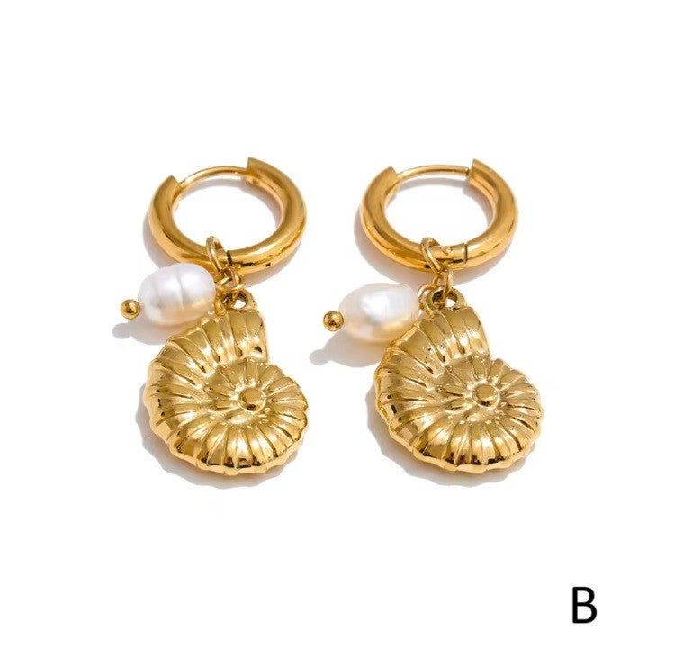 Gathering Shells Gold Earrings (2 Styles)