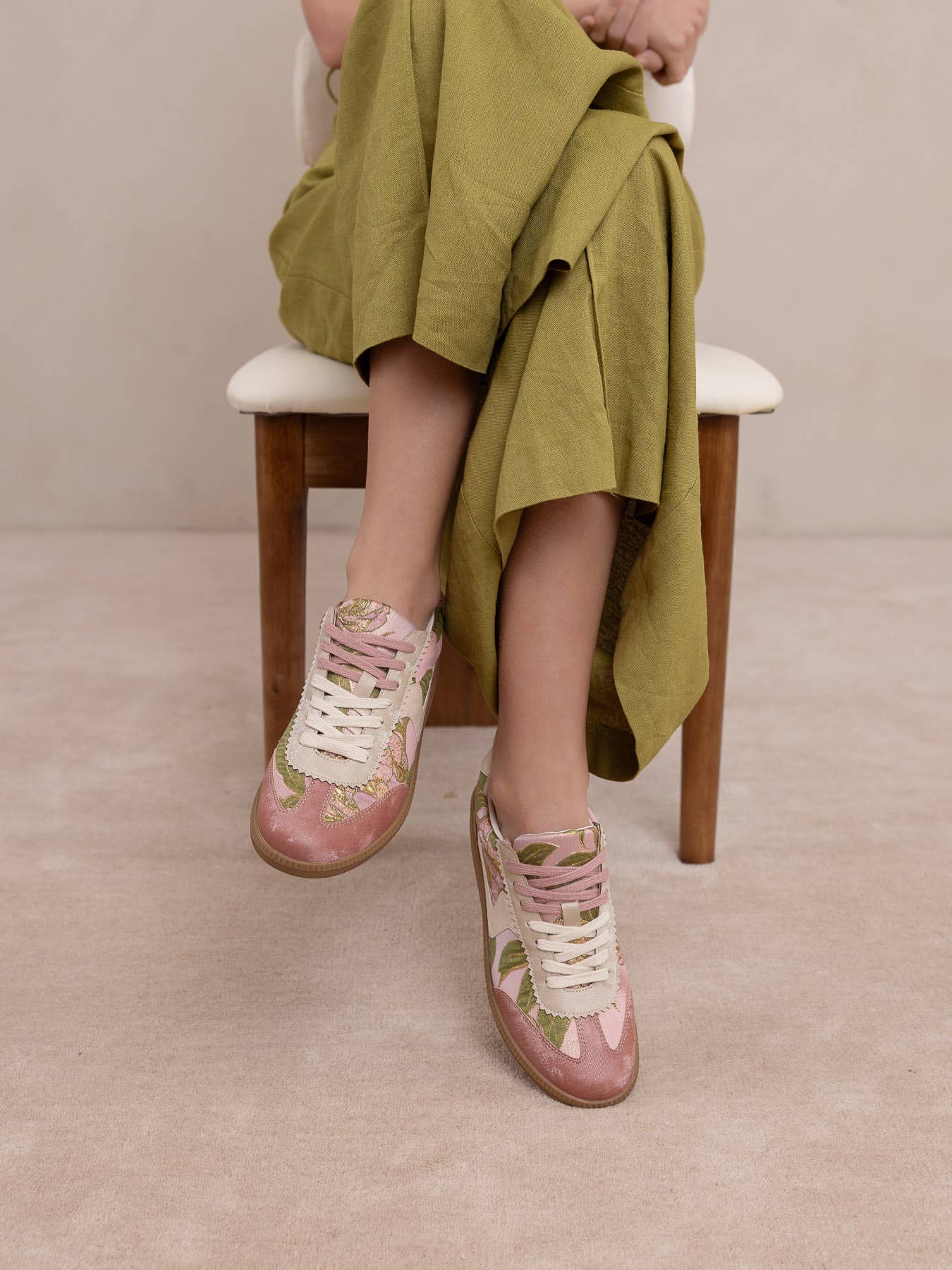 The Kyla | Rose Garden Classic Low Top Sneakers