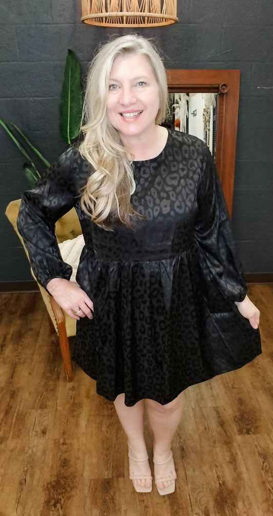Wild Girl Black Long Sleeve Dress (XL to 2XL)