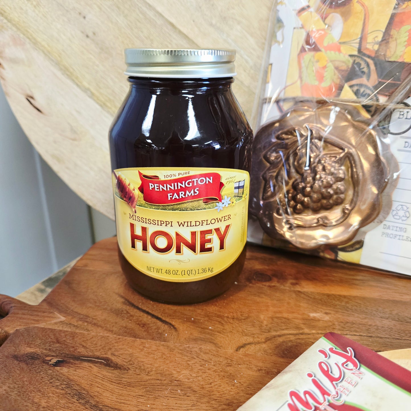 Pennington Local Honey 1qt