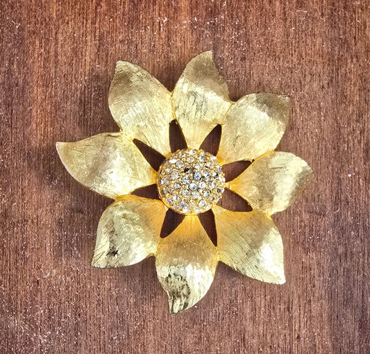 Vintage Gold Tone Flower Broach