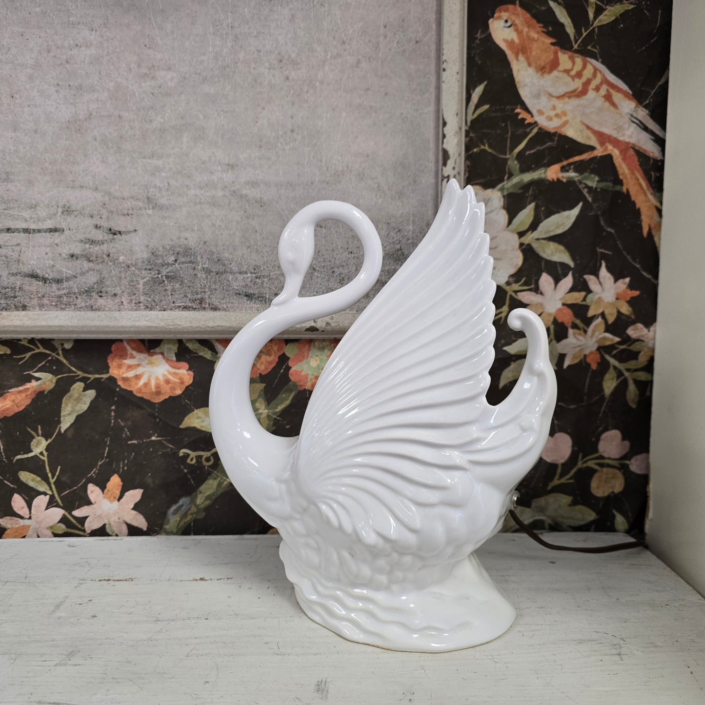 Vintage Swan TV Lamp