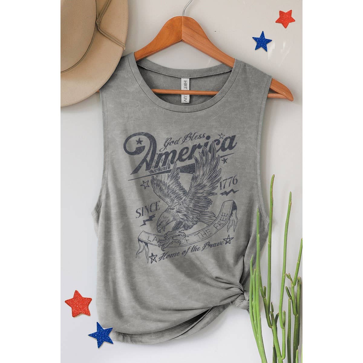 GOD BLESS AMERICA GRAPHIC TANK TOP