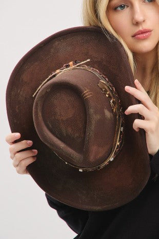 Vintage Style Western Hat with Feathers