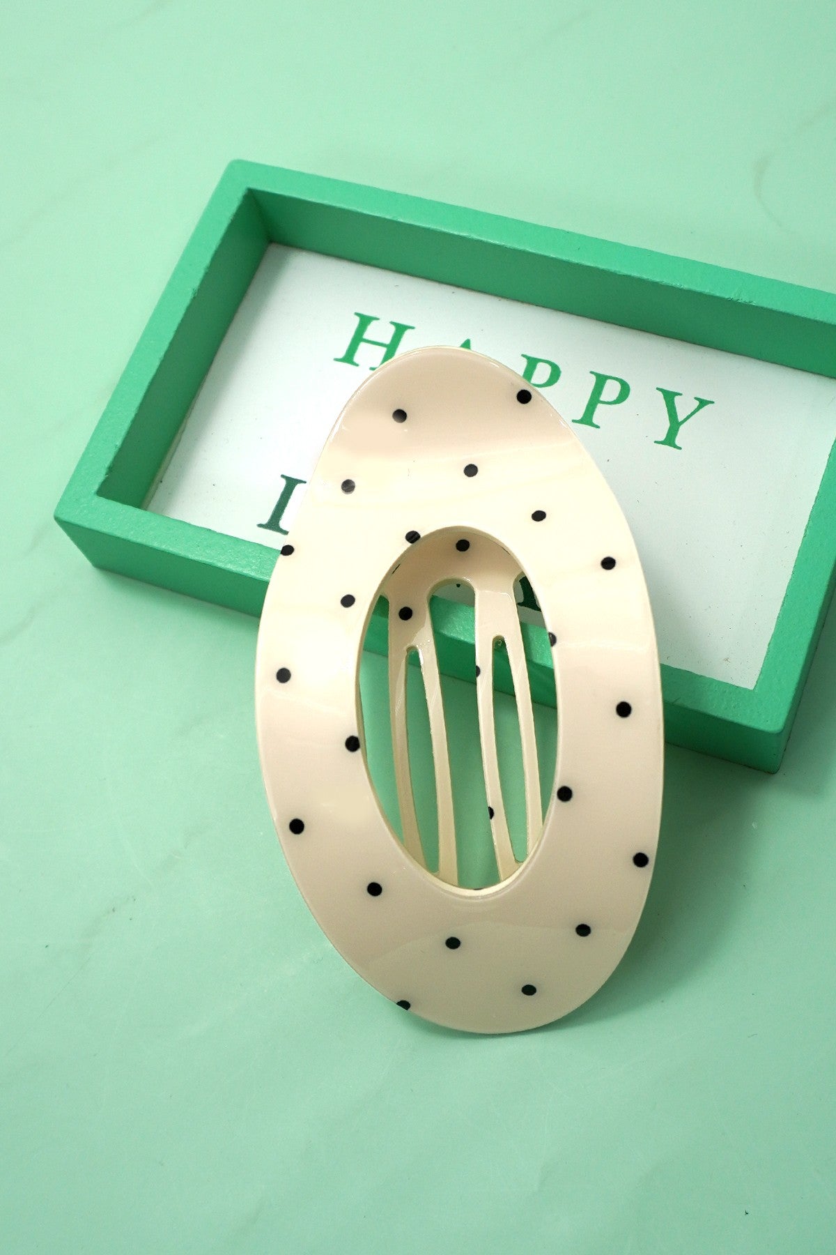 Jumbo Lay Flat Polka Dot Oval Hair Clip
