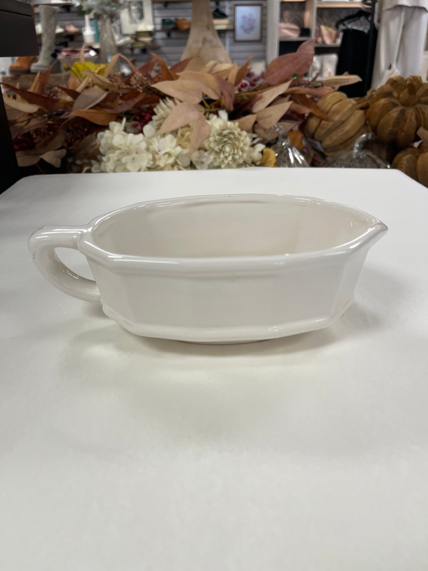 Pfaltzgraff Heritage White Gravy Boat