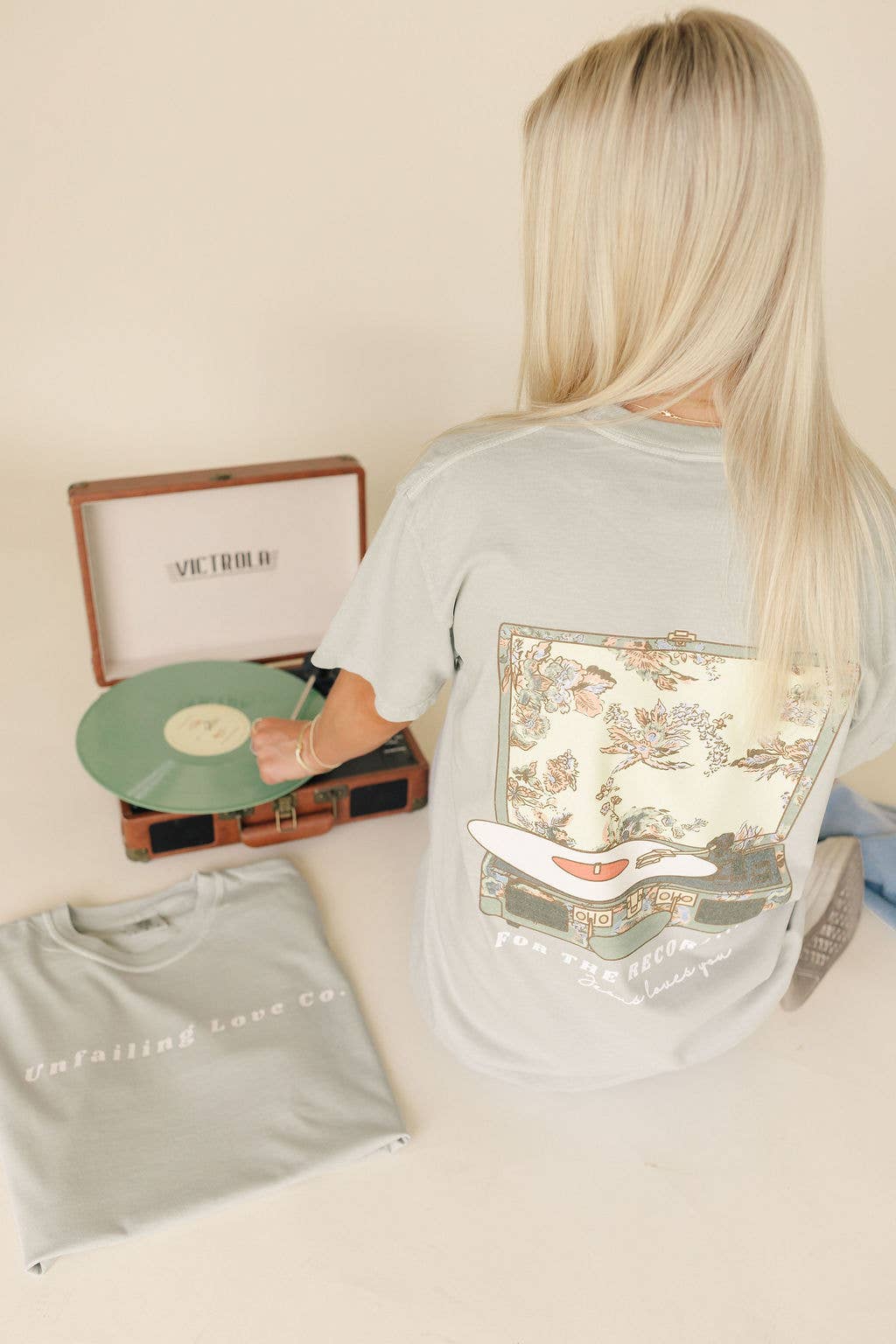 For The Record, Jesus Loves you Graphic Tee