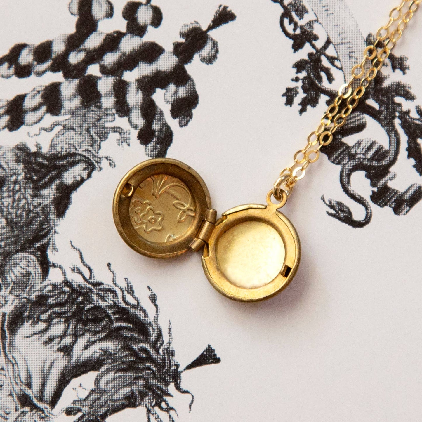 Vintage Mini Round Locket Necklace (Floral)