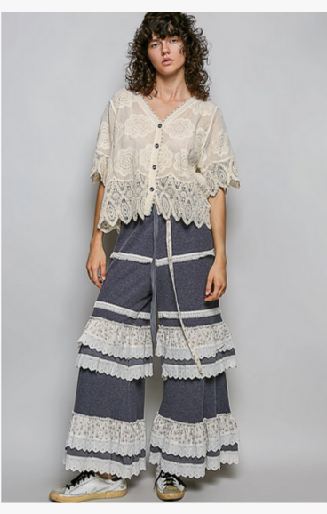 Crochet Trim Neckline Short Sleeve Jacket Top