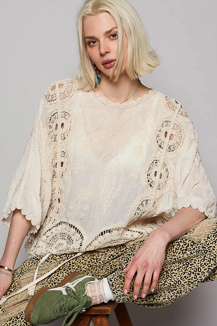 Round Neck Short Sleeve Floral Embroidery Top
