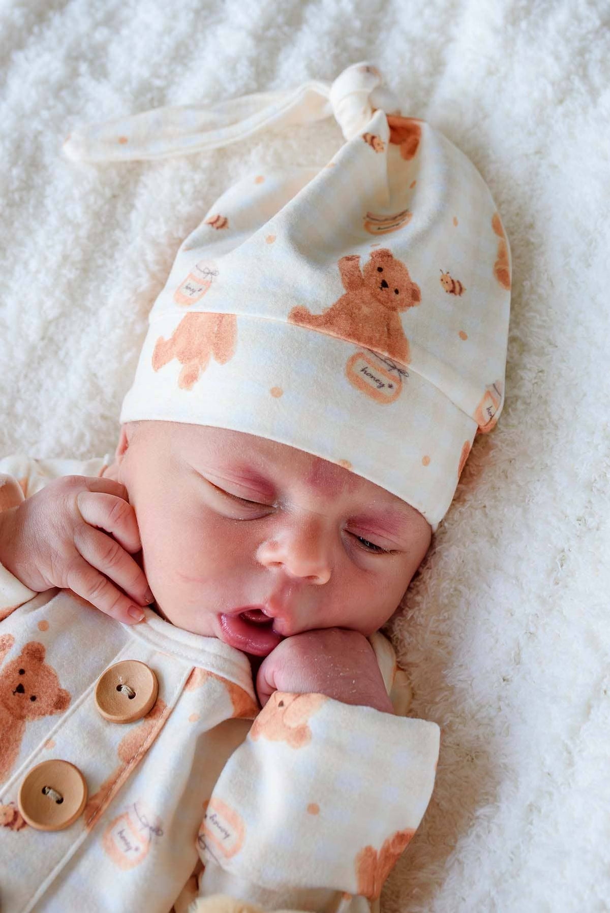 Newborn Baby Knot Gown & Hat Set | Honey Bear