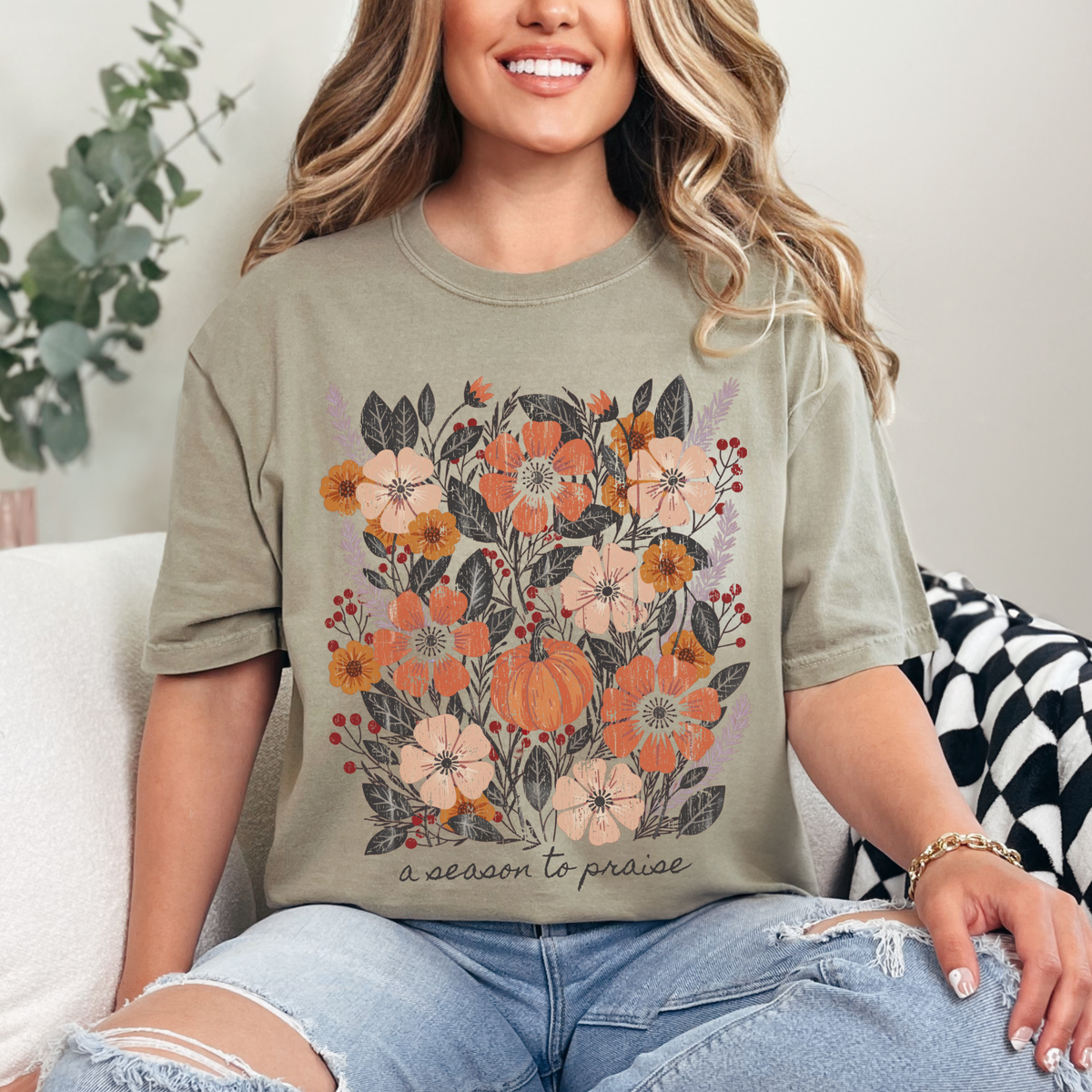 A Season to Praise Graphic Tee