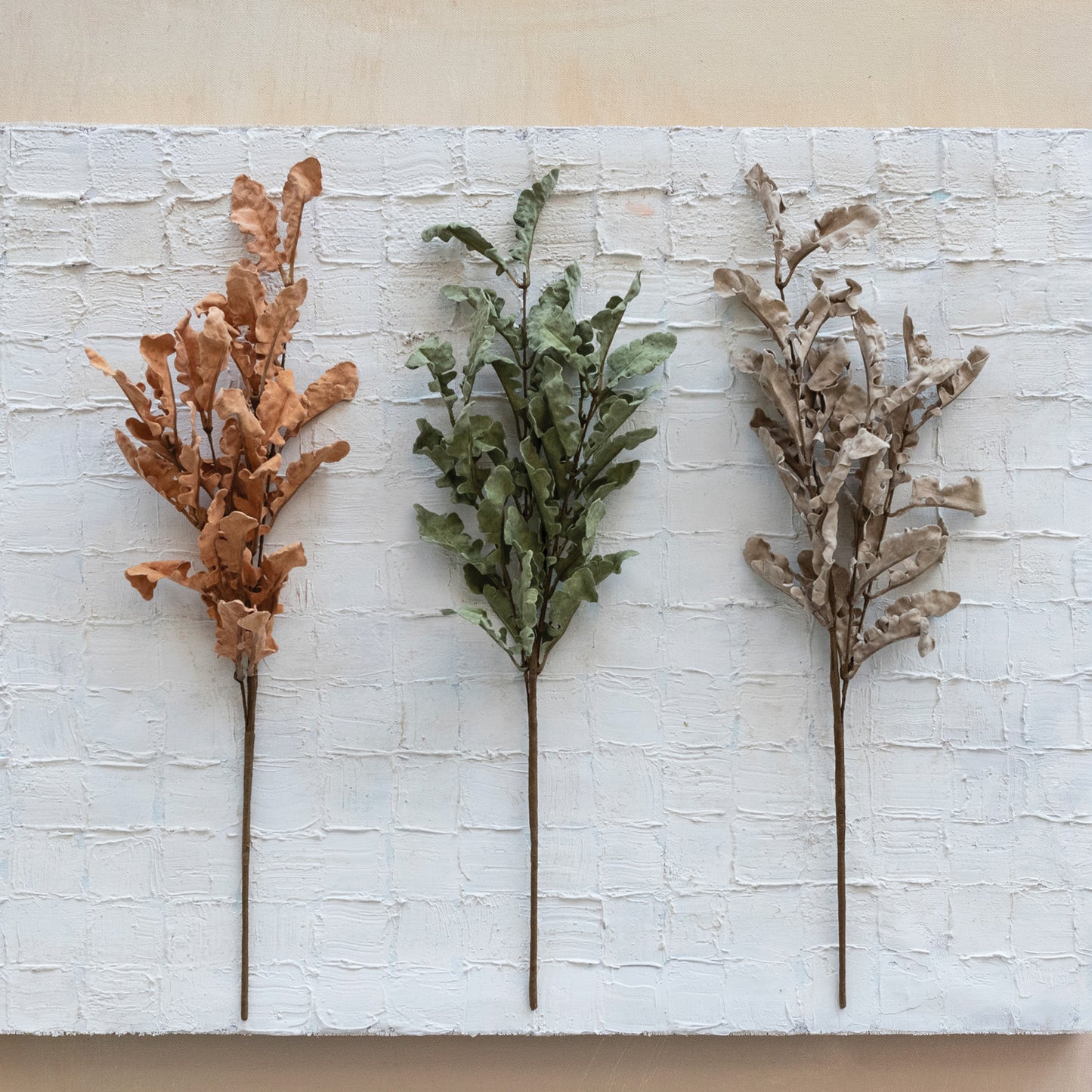 Faux Oak Leaf Pick