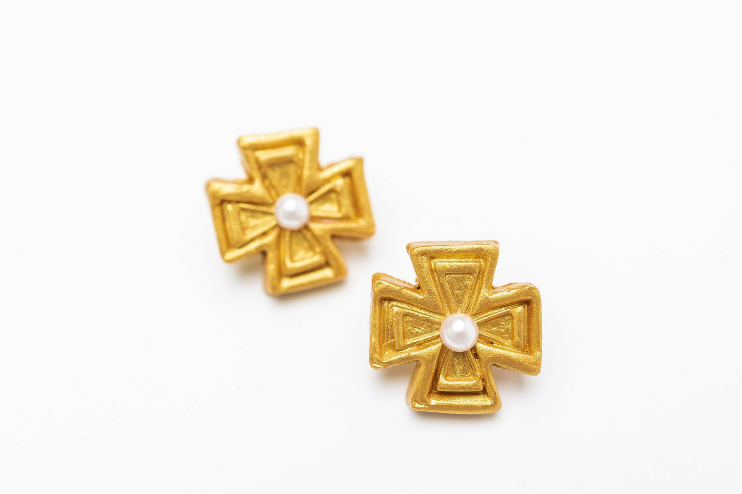 Anna Pearl Studs