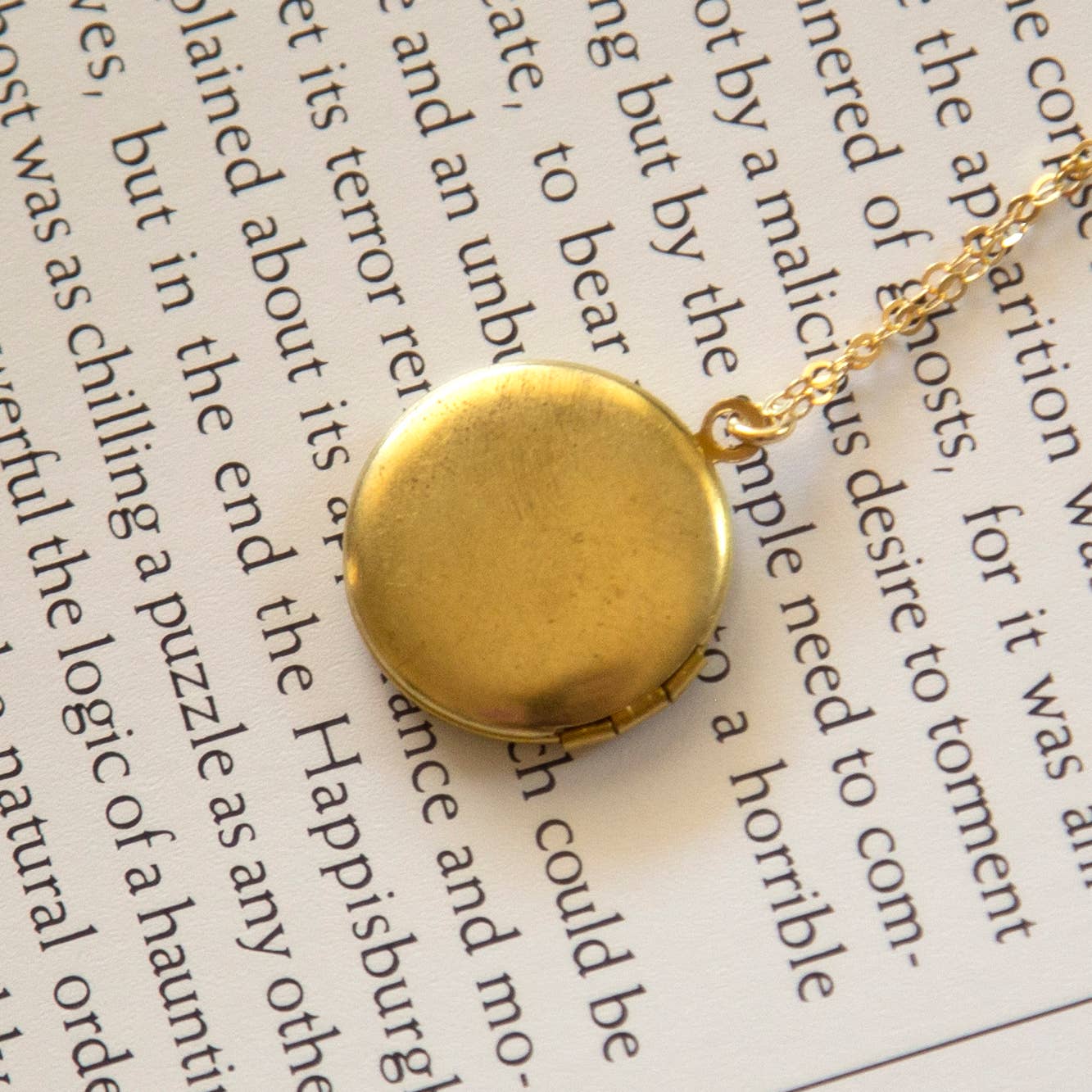 Vintage Large Round Locket Necklace (Hearts)