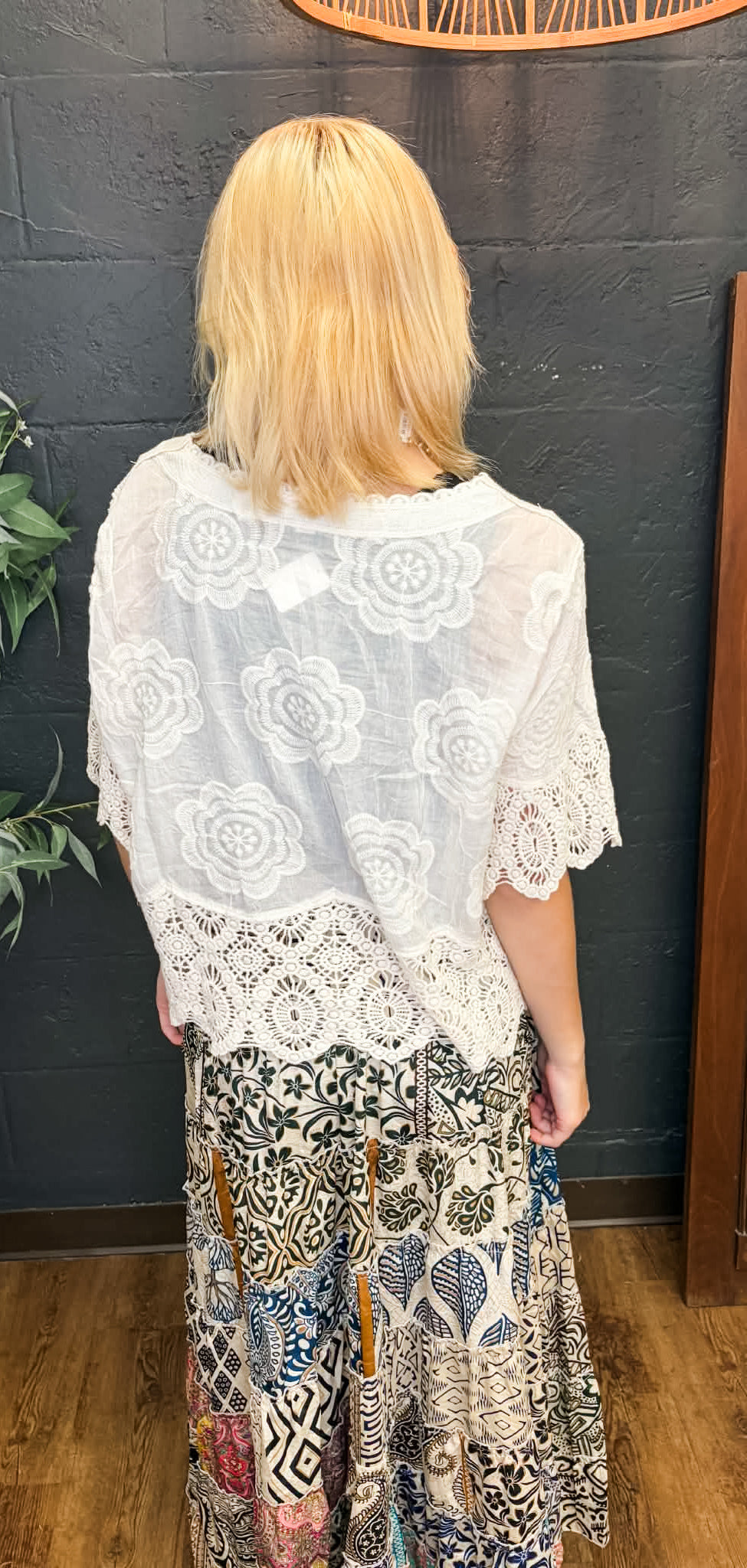 Crochet Trim Neckline Short Sleeve Jacket Top