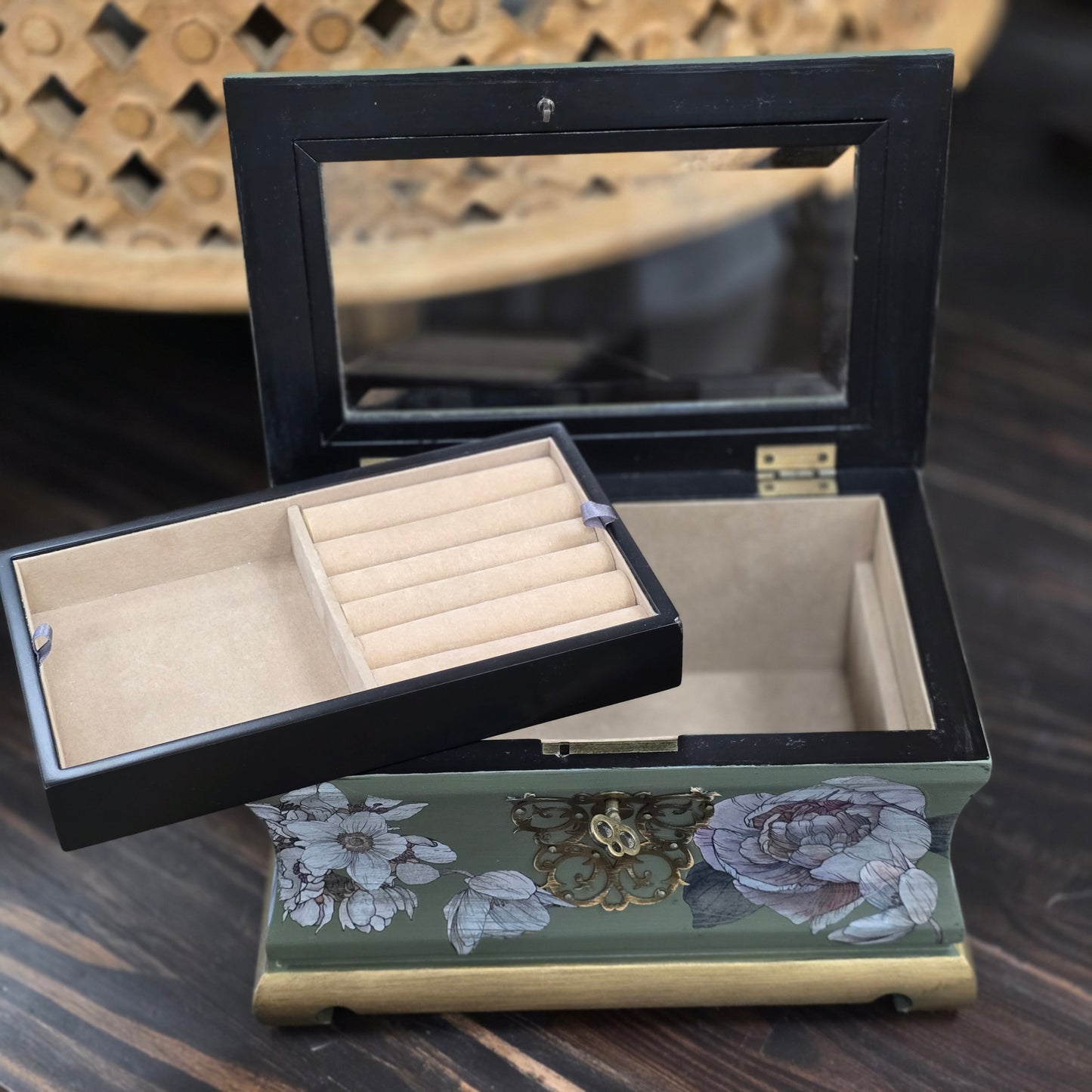 Vintage Bombay Jewelry Box