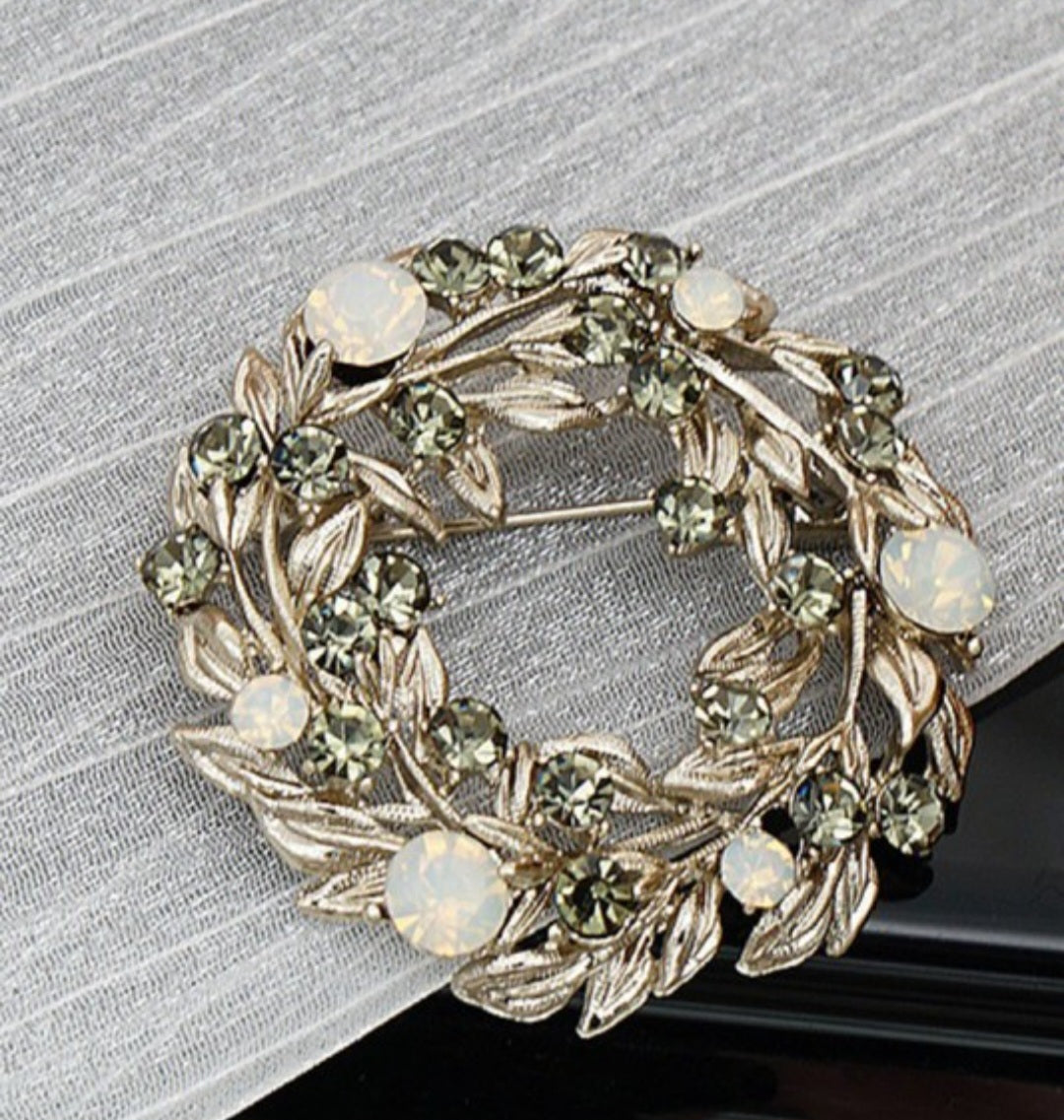 Vintage Inspired Brooch, 4 Styles