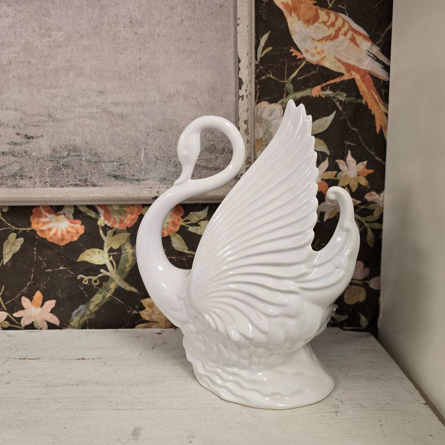 Vintage Swan TV Lamp