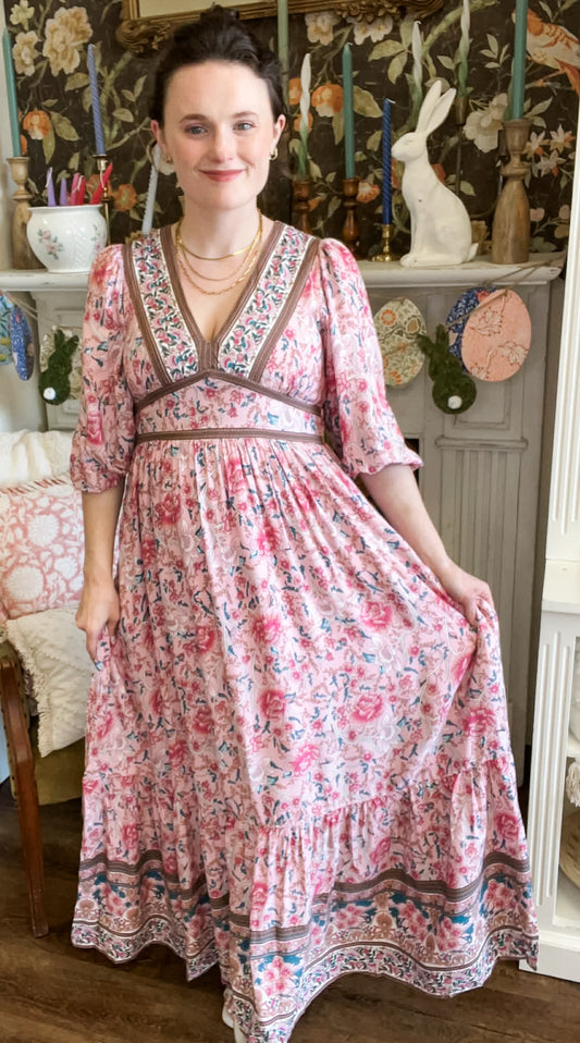 BORDER PRINT MAXI DRESS