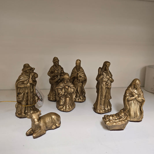 #1 Hand Painted 8 Piece Nativity Set