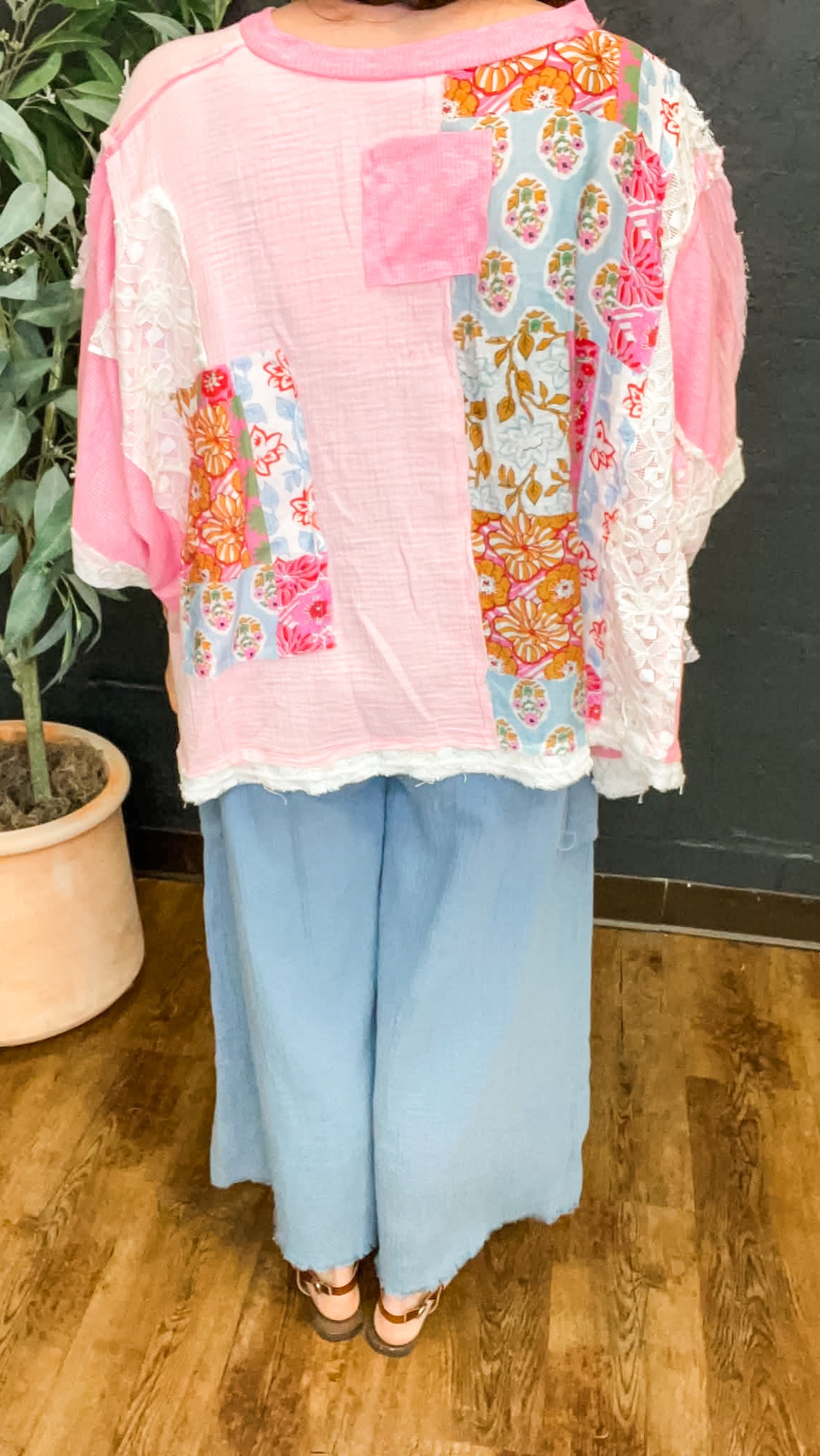 Round Neck Double Gauze Floral Woven Top